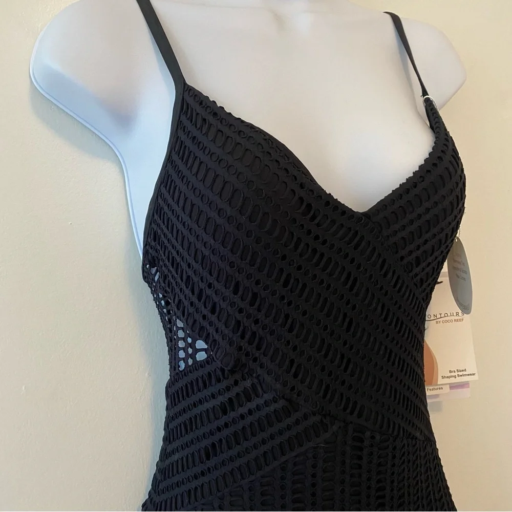 Contours Coco Reef Black Crochet Sterling V-Neck One Piece Swimsuit Size 8 32C - Picture 4 of 9